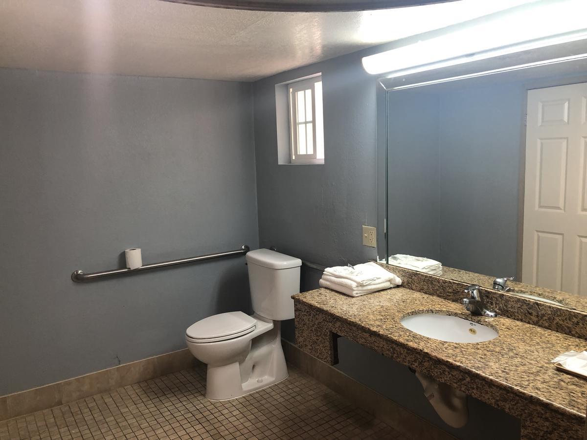 La Mirage Lax Airport Motel West Athens