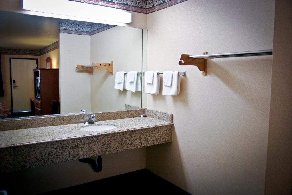 Motel La Mirage Lax Airport West Athens
